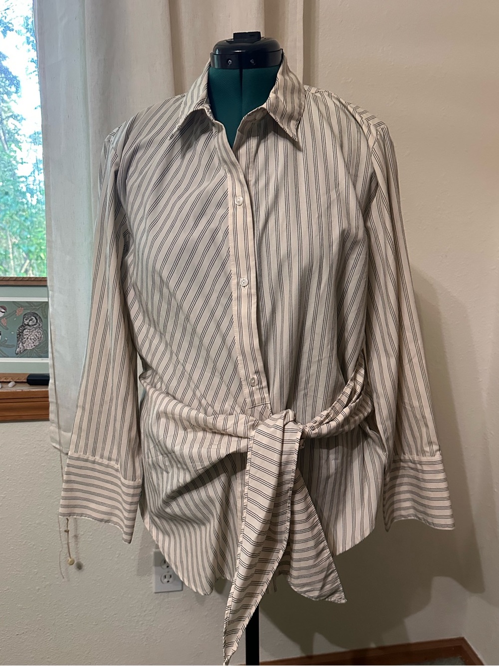 Abercrombie & Fitch Cream Striped Tie-Front Button-Up Blouse